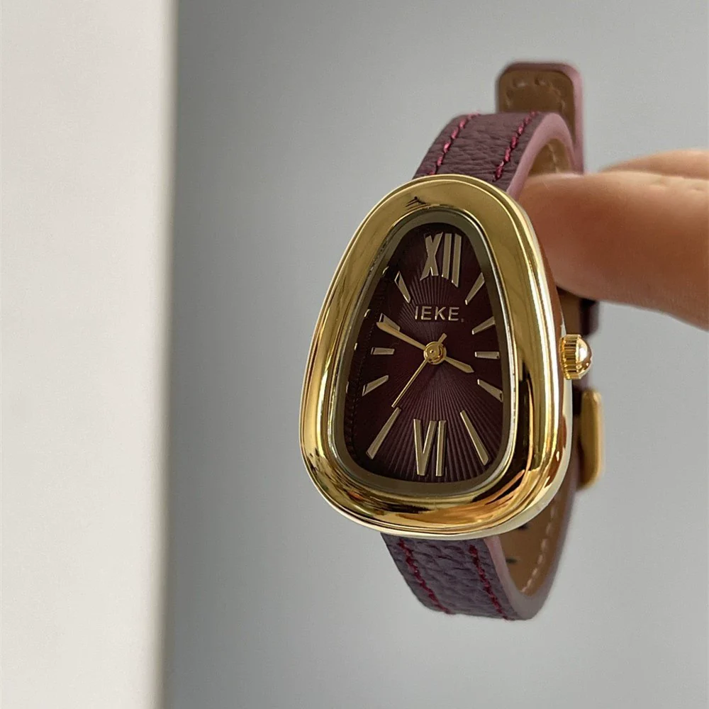 Women's Metal Case Square Dial Imitation Leather Strap Quartz Fashion Watch - Image 5
