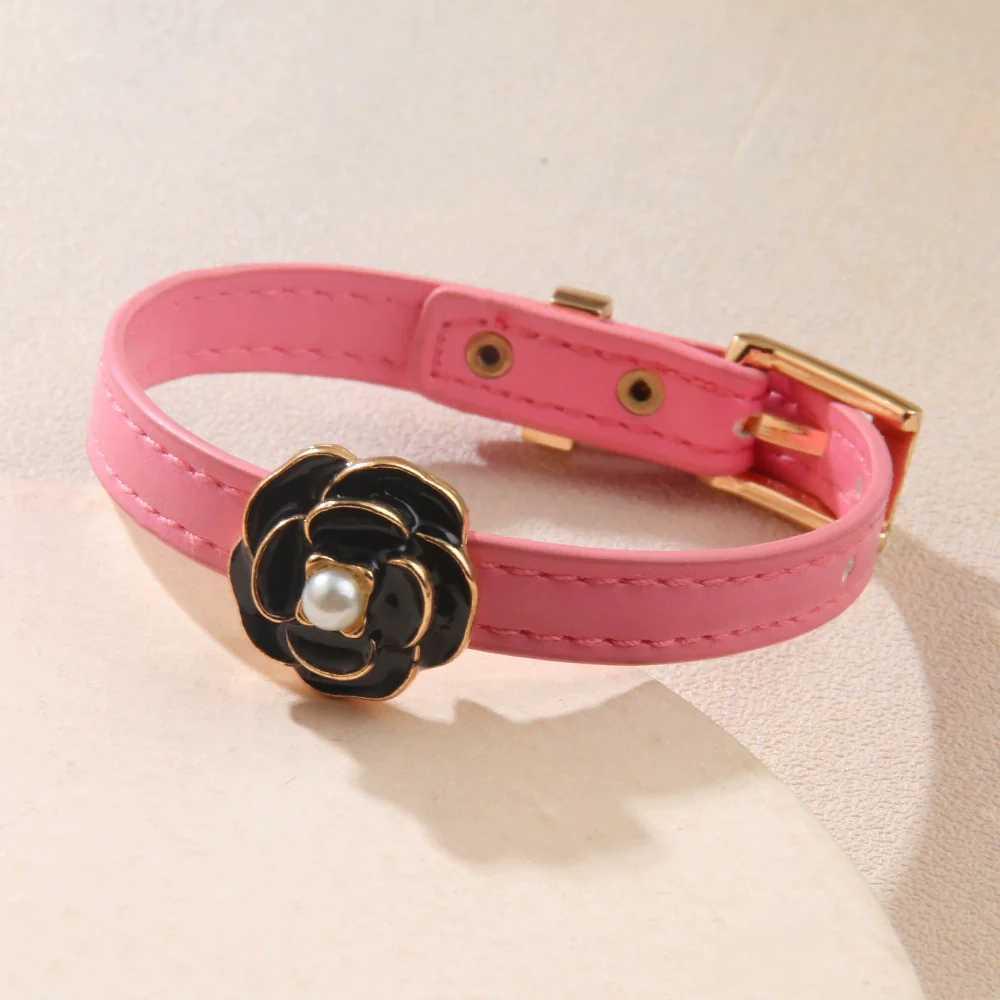 Women's Metal Fashion Bracelet With Flower Pattern And Electroplating Design - Image 8