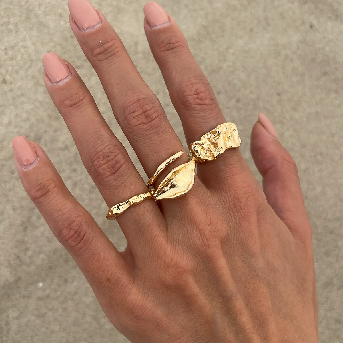 Women's Metal Geometric Irregular Pleated Open Water Drop Ring With Electroplating - Image 3