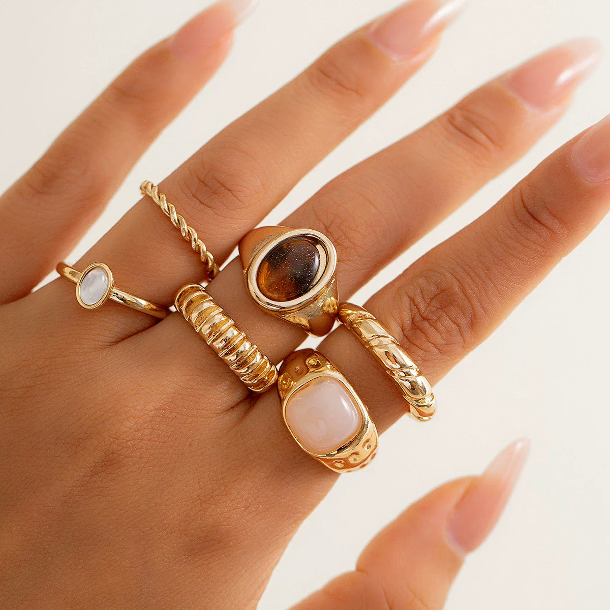 Women's Metal Geometric Pattern Electroplated Irregular Gem Ring
