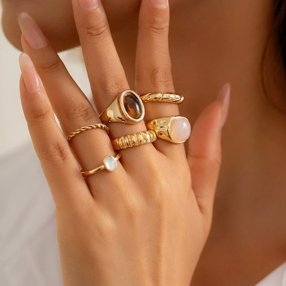 Women's Metal Geometric Pattern Electroplated Irregular Gem Ring - Image 6