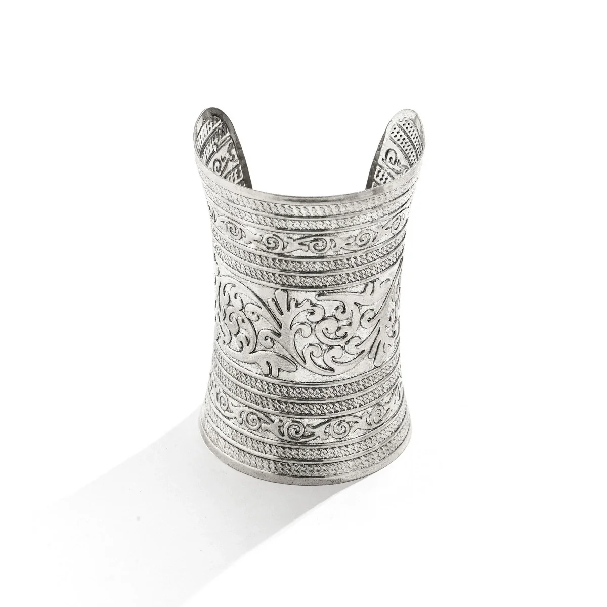 Women's Metal Punk Style Open Carved Pattern Adjustable Coil Bracelet With Electroplating - Image 3