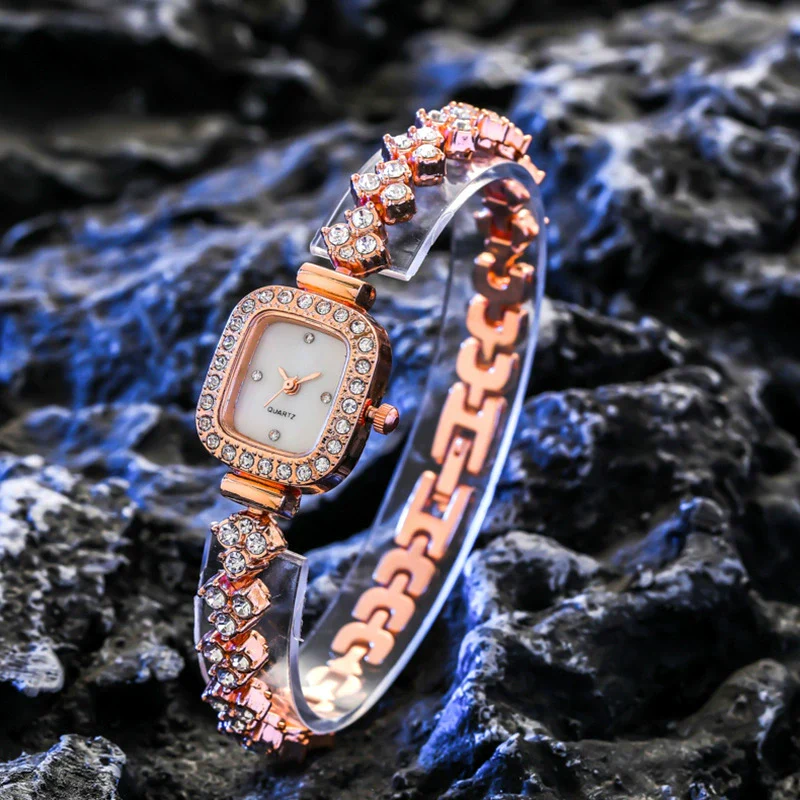 Women's Metal Rectangle Dial Quartz Watch With Diamond Encrusted And Fashion Style - Image 4