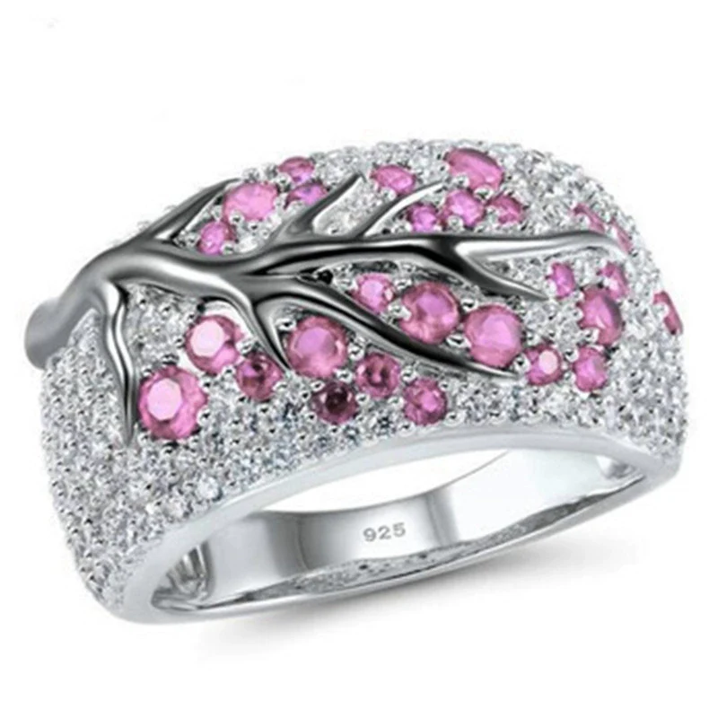 Women's Metal Ring With Geometric Pattern And Electroplating Treatment - Image 2