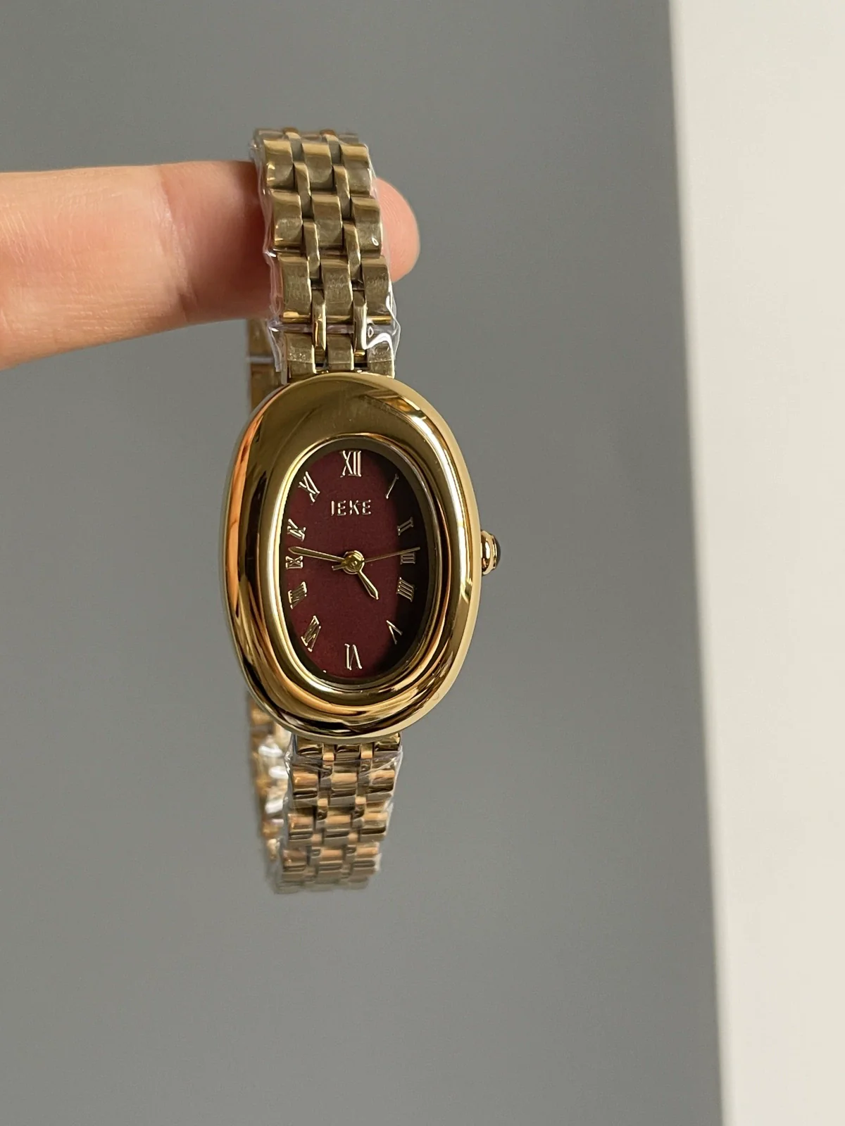 Women's Metal Steel Band Quartz Watch Medieval Style Alloy Case Ordinary Glass Mirror Printed Logo - Image 7