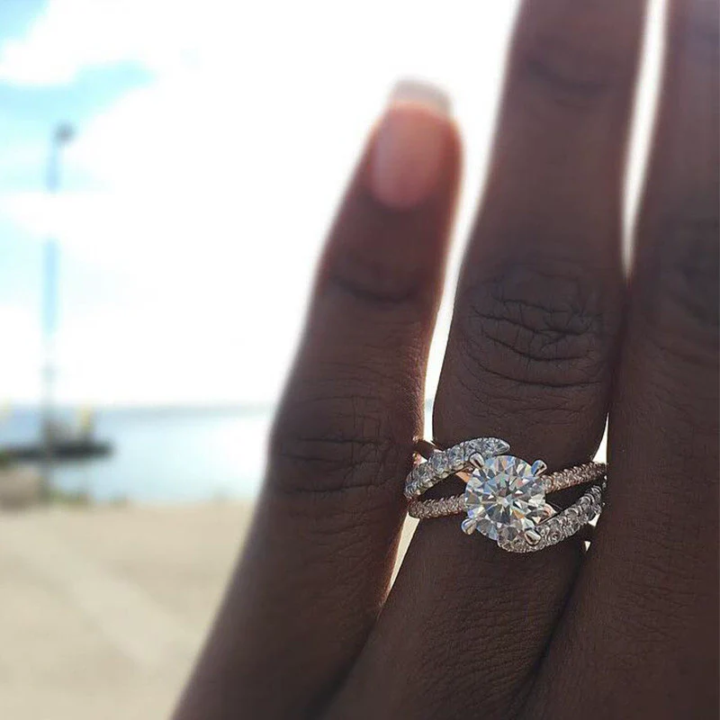 Women's Metal Zircon Diamond Ring With Flower Design Rose Gold Plated - Image 4