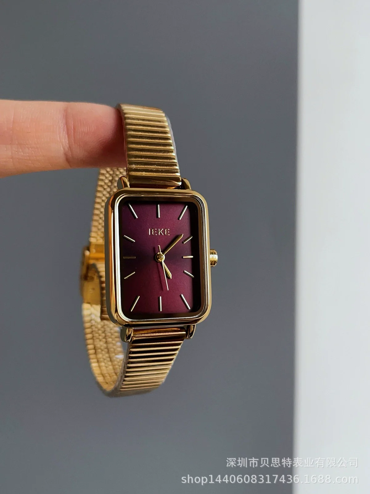 Women's Midcentury Style Alloy Case Quartz Watch With Golden Monkey Strap - Image 13