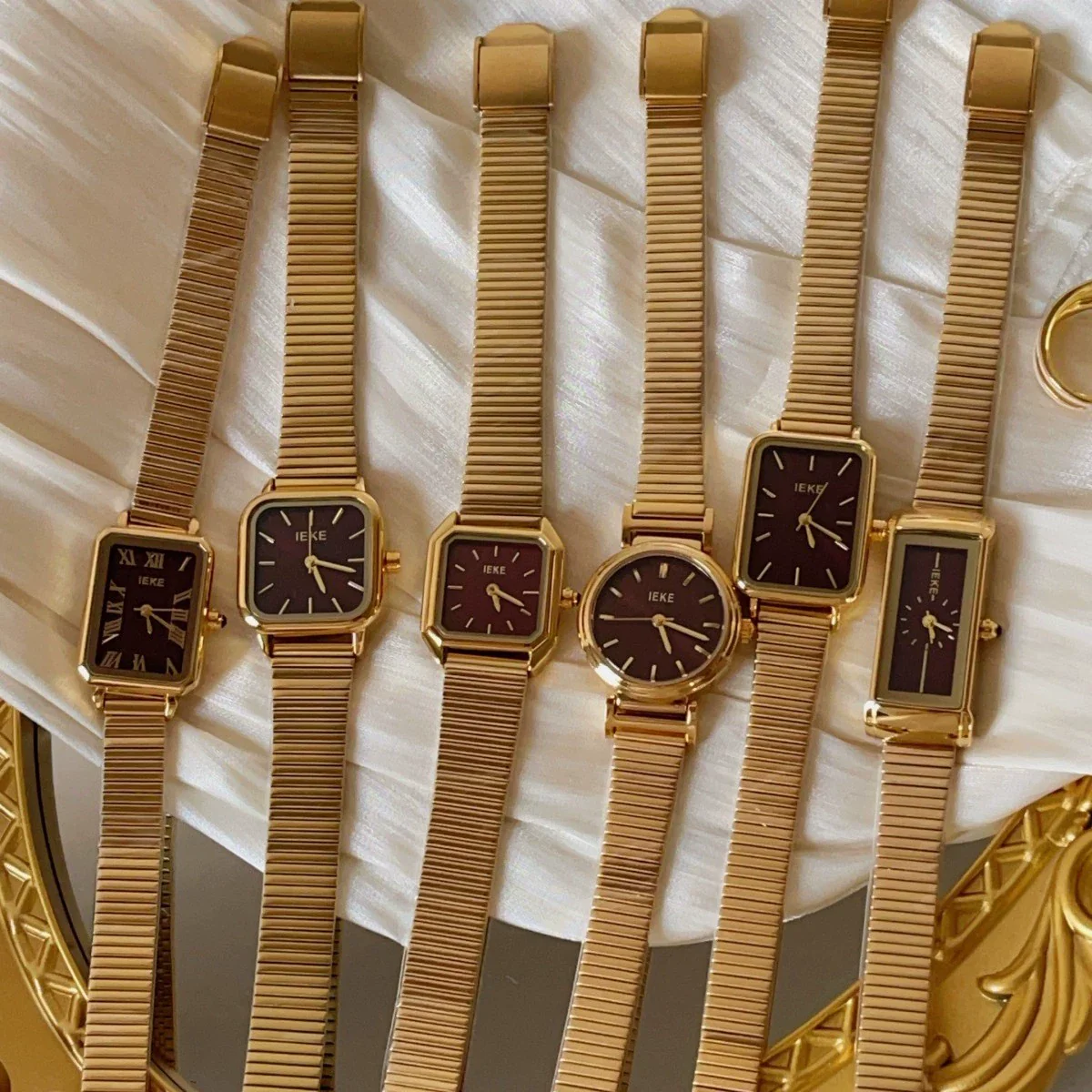 Women's Midcentury Style Alloy Case Quartz Watch With Golden Monkey Strap - Image 2
