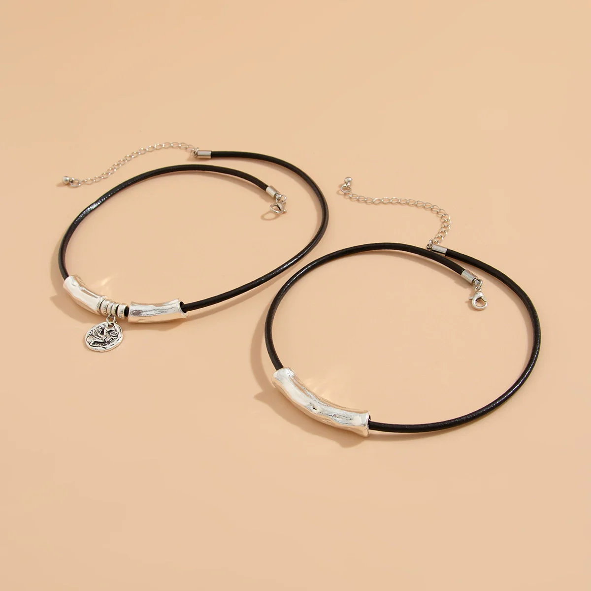 Women's Minimalist Geometric Metal Alloy Pendant Necklace With Leather Wax Thread Chain And Electroplating Treatment - Image 3