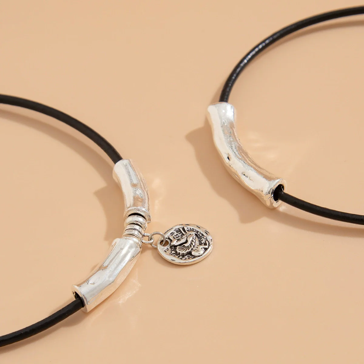 Women's Minimalist Geometric Metal Alloy Pendant Necklace With Leather Wax Thread Chain And Electroplating Treatment - Image 4