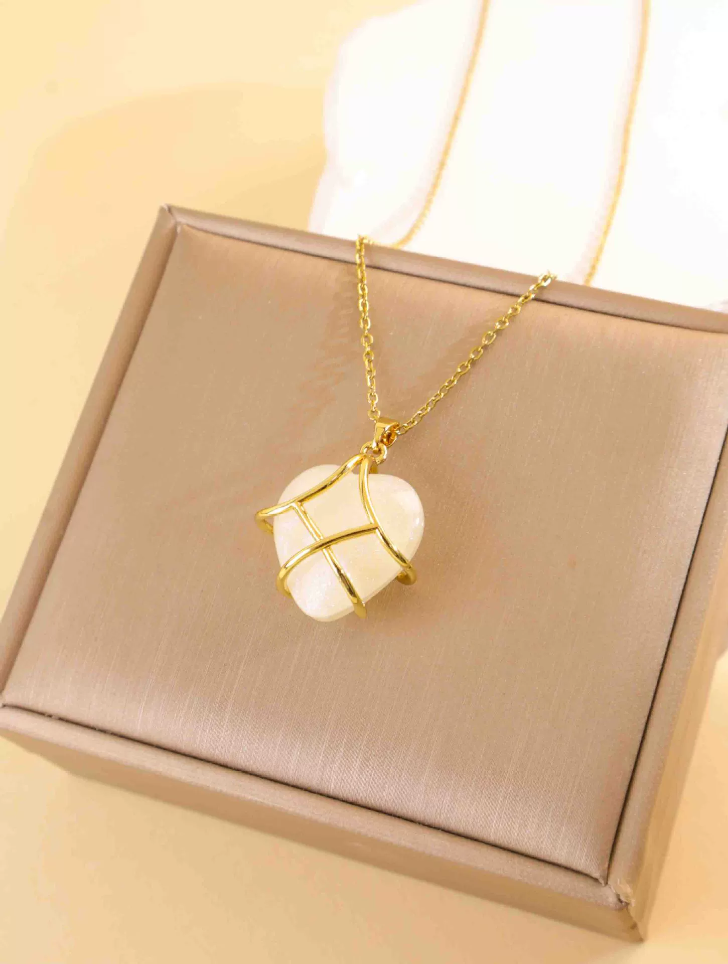 Women's Minimalist Geometric Titanium Steel Necklace With Copper Pendant And Cross Chain Real Gold Plated - Image 8