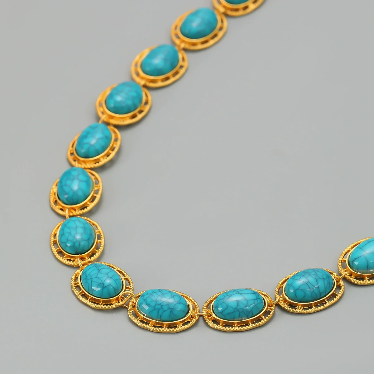 Women's Multilayer Oval Resin Turquoise Necklace With Geometric Pattern And Snake Bone Chain Hiphop Accessories - Image 2