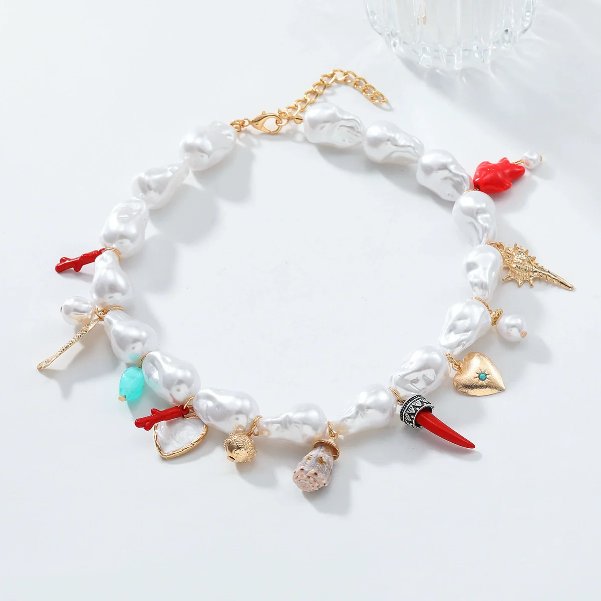 Women's Multilayer Retro Necklace With Imitation Pearls Alloy Heart And Fish Pendant Handmade In Geometric Animal Zodiac Style - Image 2