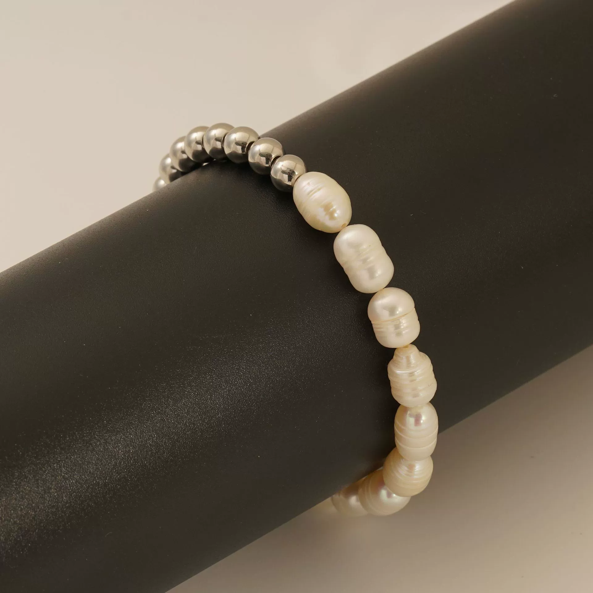 Women's Natural Geometric Freshwater Pearl 316L Stainless Steel Bracelet With Electroplating - Image 4