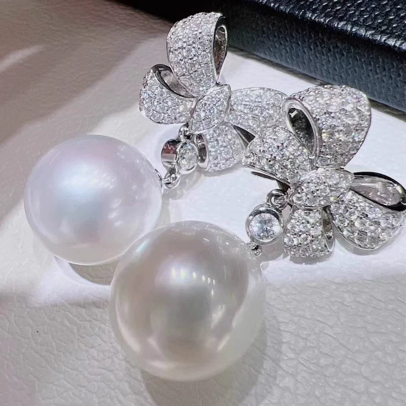 Women's Princess Style Imitation Pearl Bow Pendant Earrings Copper Geometric Pattern Jewelry - Image 3
