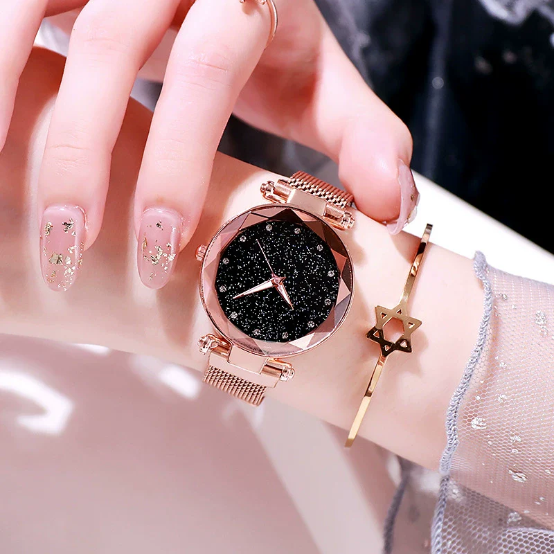 Women's Quartz Watch With Magnet Buckle Alloy Strap And Case Titanium Buckle Round Dial Leisure Style Starry Sky Design - Image 2