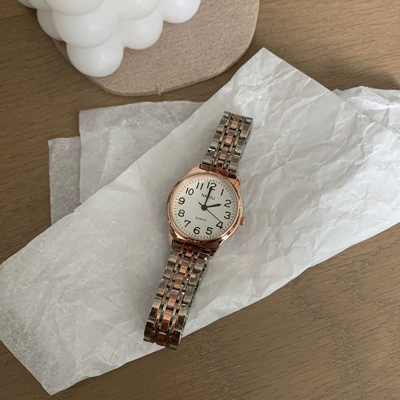 Women's Retro Artistic Simple Elegant Digital Scale Quartz Watch With Steel Band Alloy Case And Ordinary Glass Mirror - Image 3