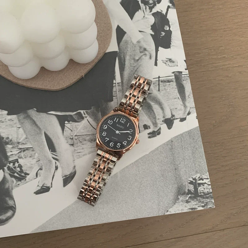 Women's Retro Artistic Simple Elegant Digital Scale Quartz Watch With Steel Band Alloy Case And Ordinary Glass Mirror - Image 7