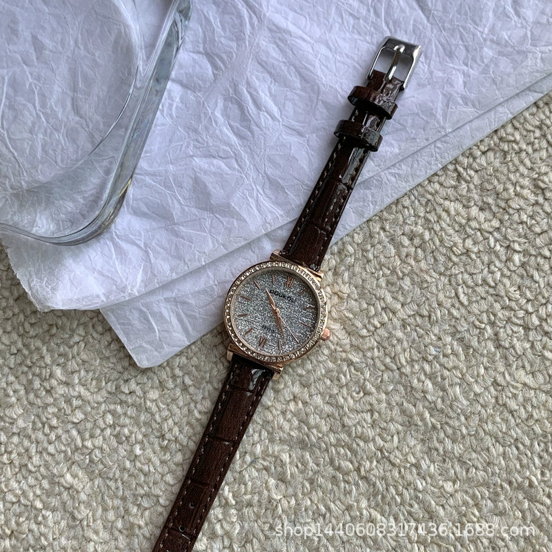 Women's Retro Dark Green Roman Starry Alloy Case Ordinary Glass Mirror Quartz Watch With Round Dial - Image 7