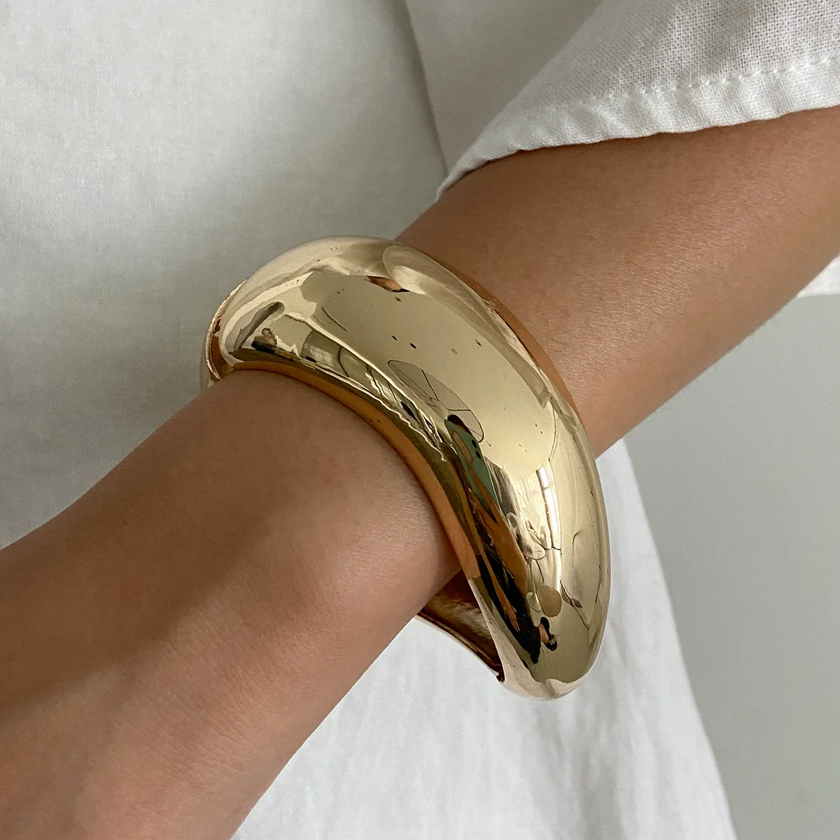 Women's Retro Elegant Resin Polish Geometric Style Combination Bracelet - Image 8