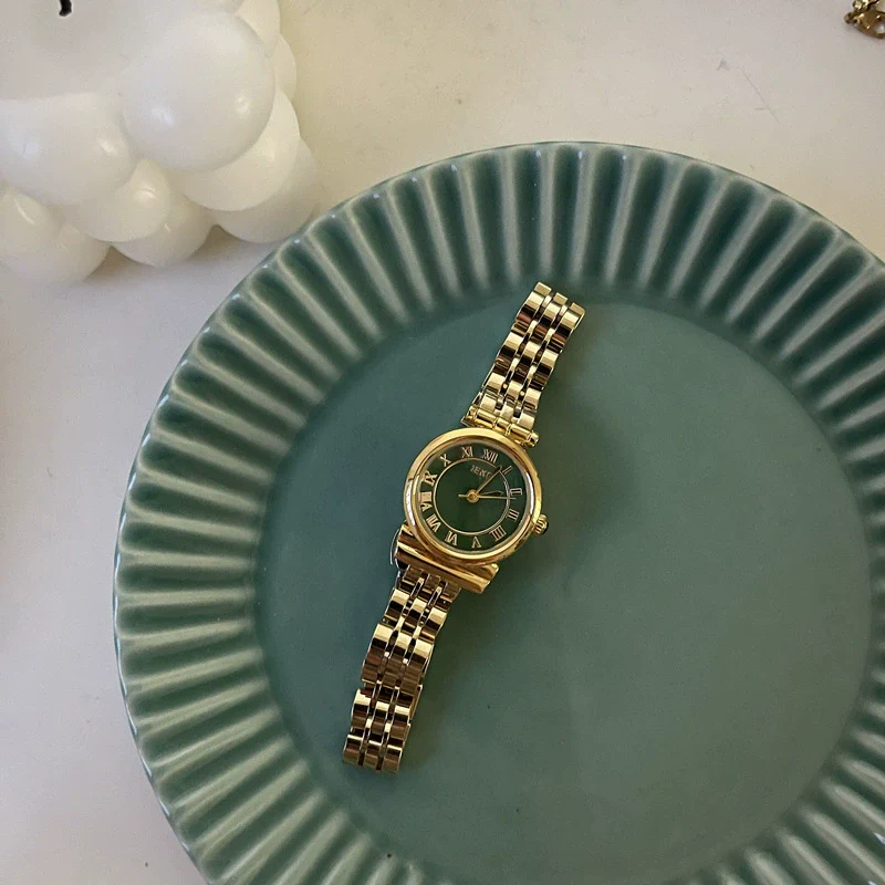 Women's Retro Fritillaria Face Alloy And Steel Belt Quartz Bracelet Watch Leisure Style Green Dial Ordinary Glass Mirror - Image 6