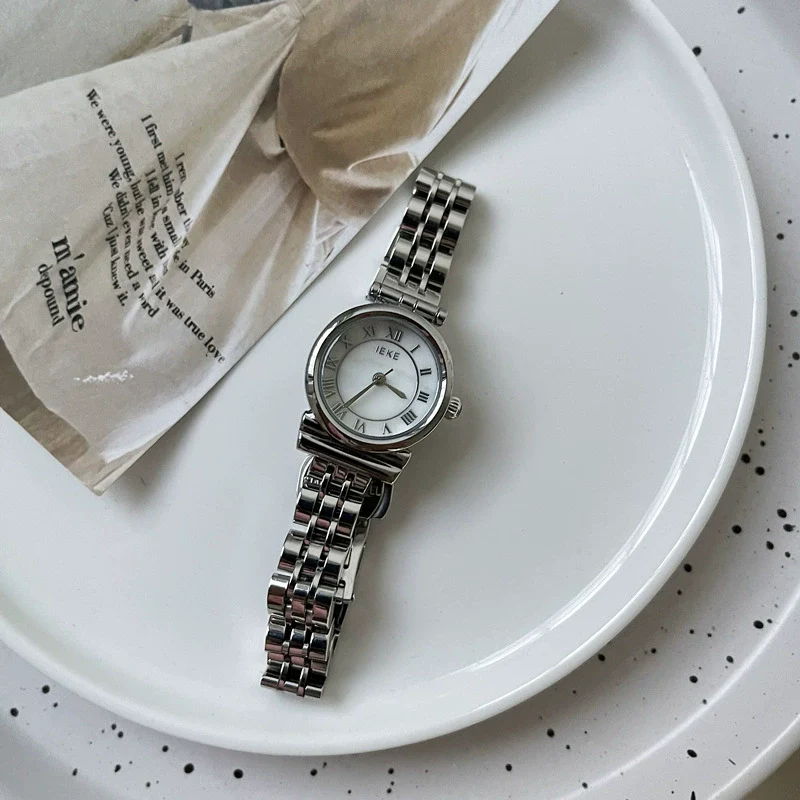 Women's Retro Fritillaria Face Alloy And Steel Belt Quartz Bracelet Watch Leisure Style Green Dial Ordinary Glass Mirror - Image 7