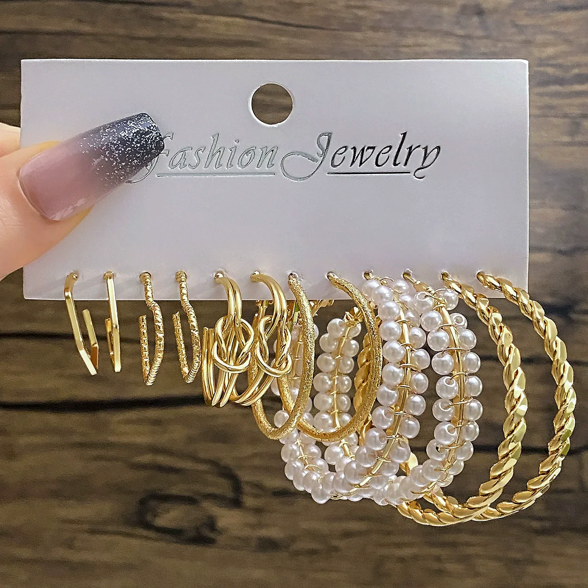 Women's Retro Geometric Alloy Pearl Earrings Set With Electroplating - Image 8