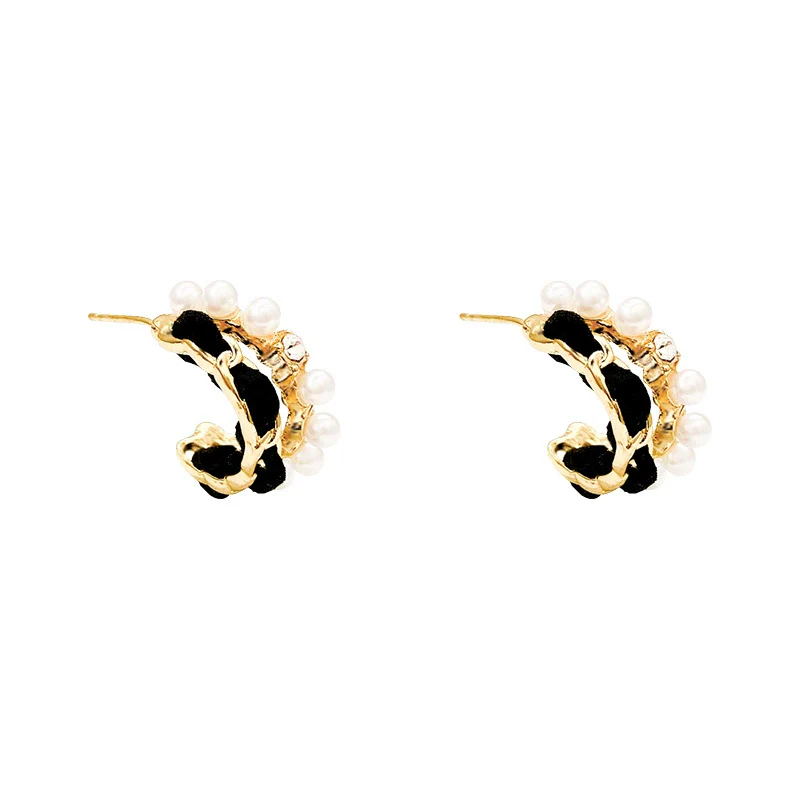 Women's Retro Light Luxury Elegant Alloy Velvet Pearl Geometric Electroplated Earrings - Image 5
