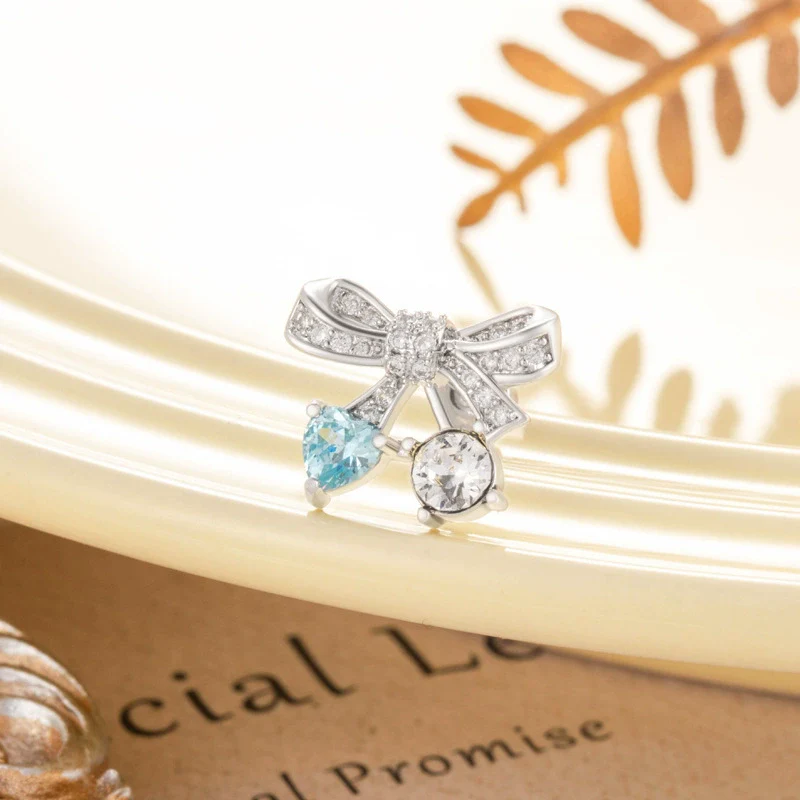 Women's Retro Metal Heart Shape Electroplated Ear Nail - Image 7