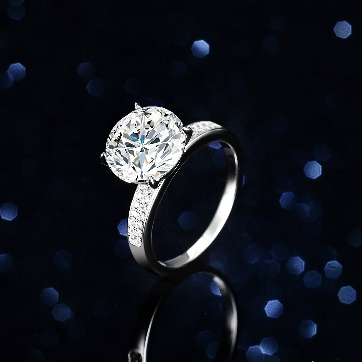 Women's S925 Silver Ring With Moissanite And Rhombus Design - Image 3