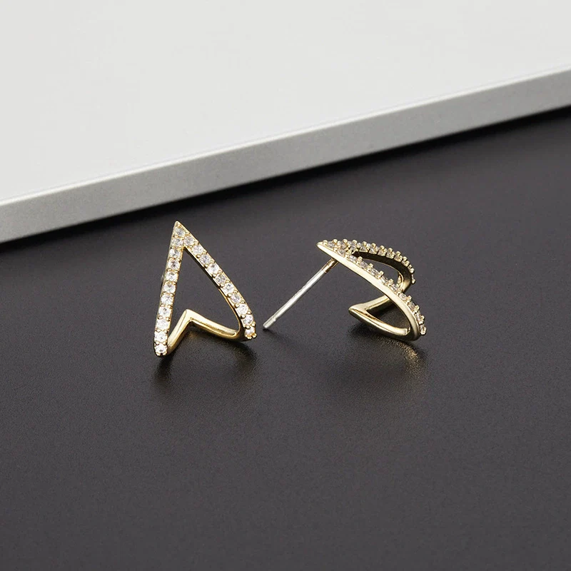 Women's S925 Silver Vshaped Zircon Earrings With Geometric Style And Real Gold Plating - Image 3