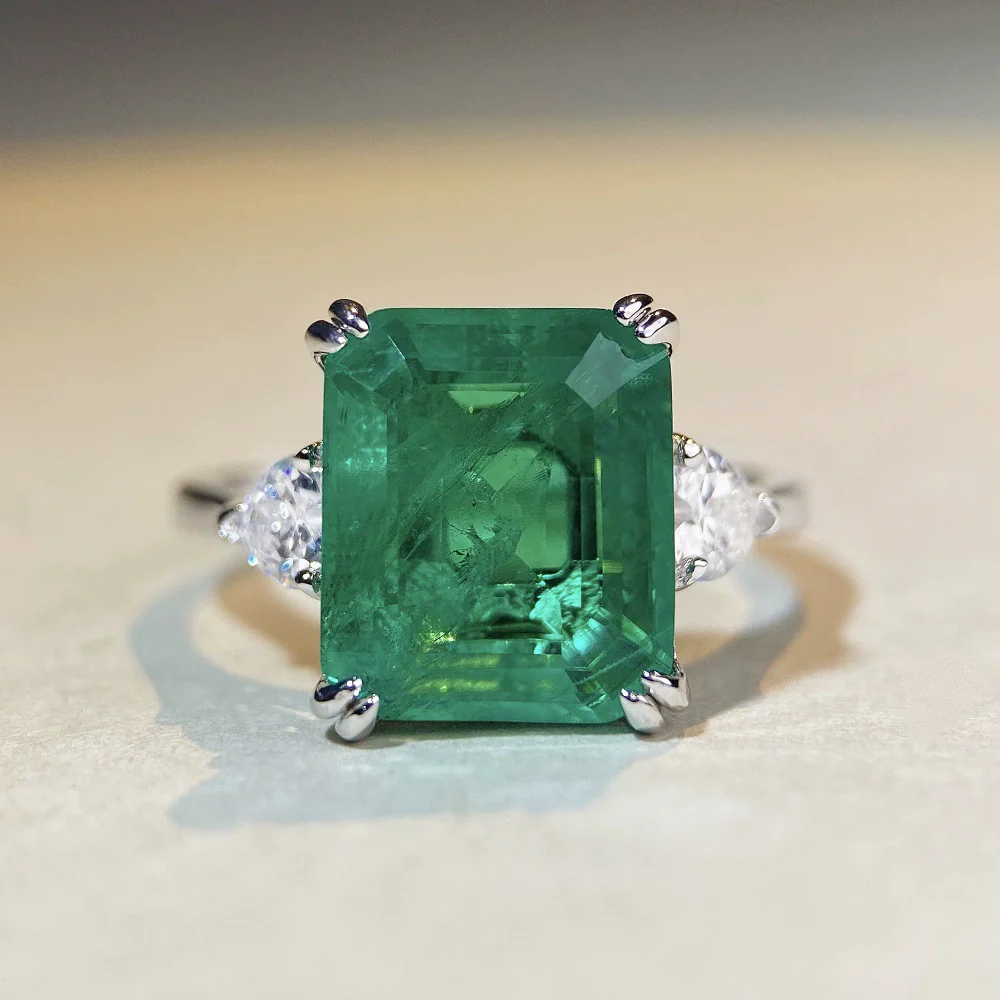 Women's S925 Sterling Silver Ring With Emerald And Geometric Style Electroplated - Image 3