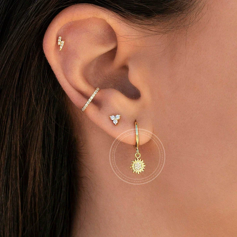 Women's Silver Needle Copper Flower And Geometric Style Earrings - Image 4