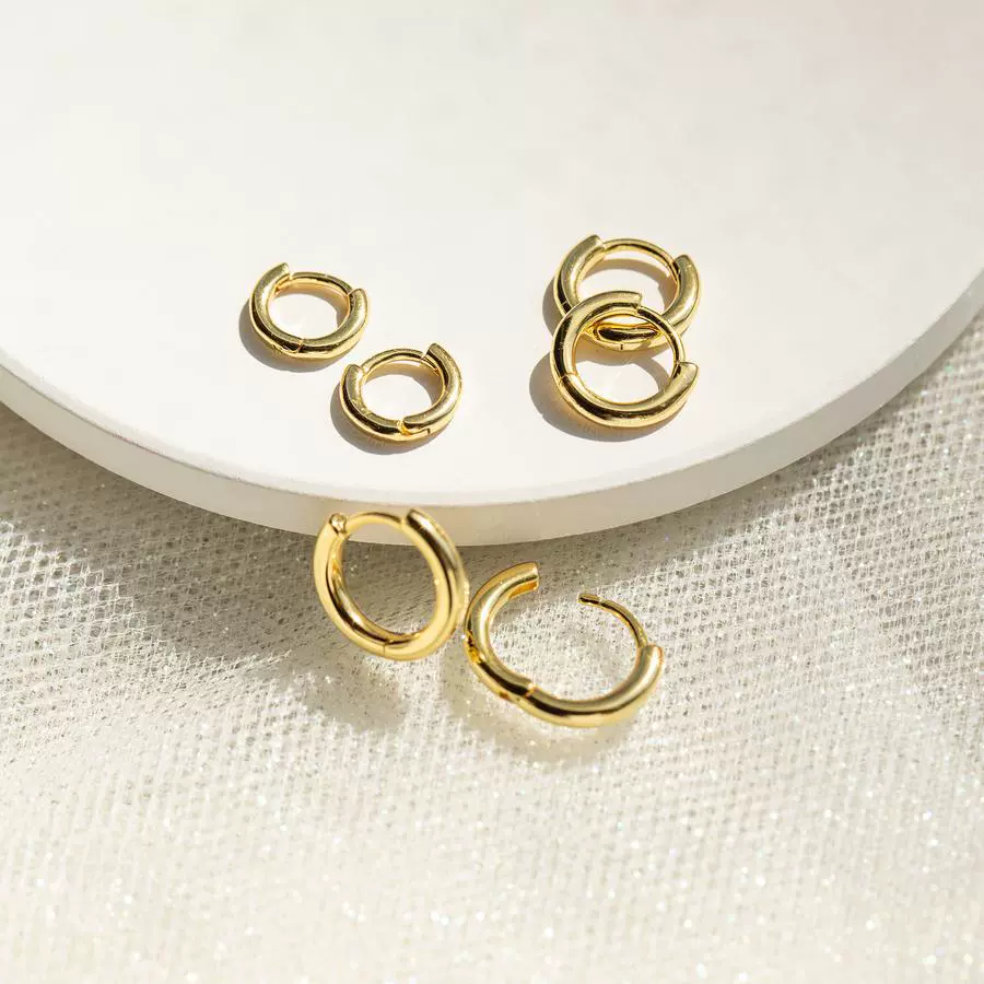 Women's Simple And Atmospheric Glossy Brass Electroplated Geometric Earrings - Image 3
