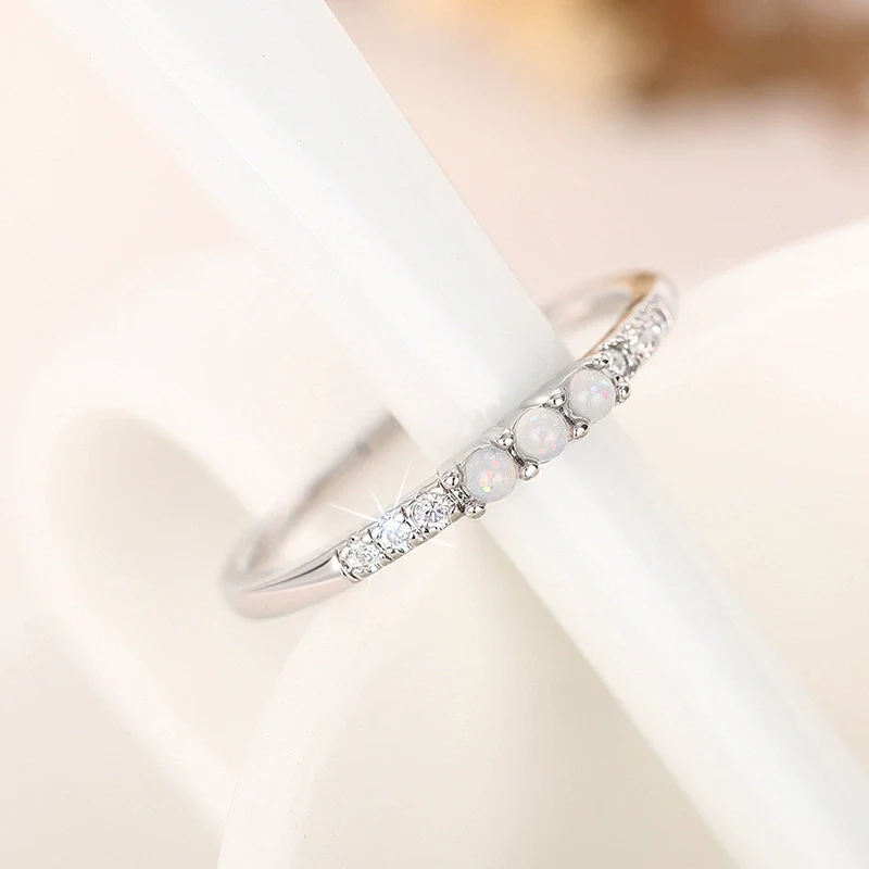 Women's Simple Geometric Tail Ring Imitation Opal Copper Zirconia Jewelry - Image 5