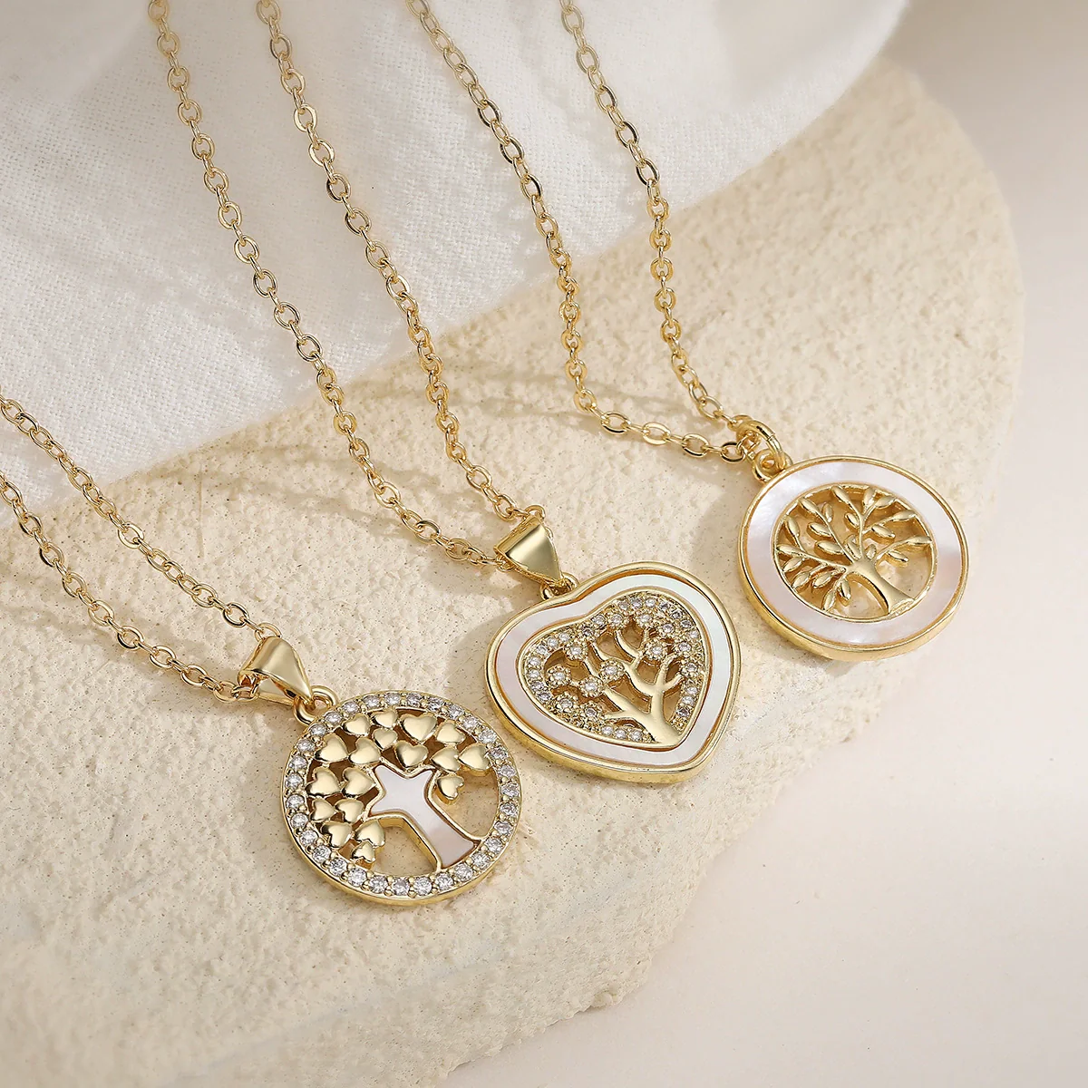 Women's Simple Geometric Tree Of Life Pendant Necklace With Copper Plated Real Gold And Zircon Shell