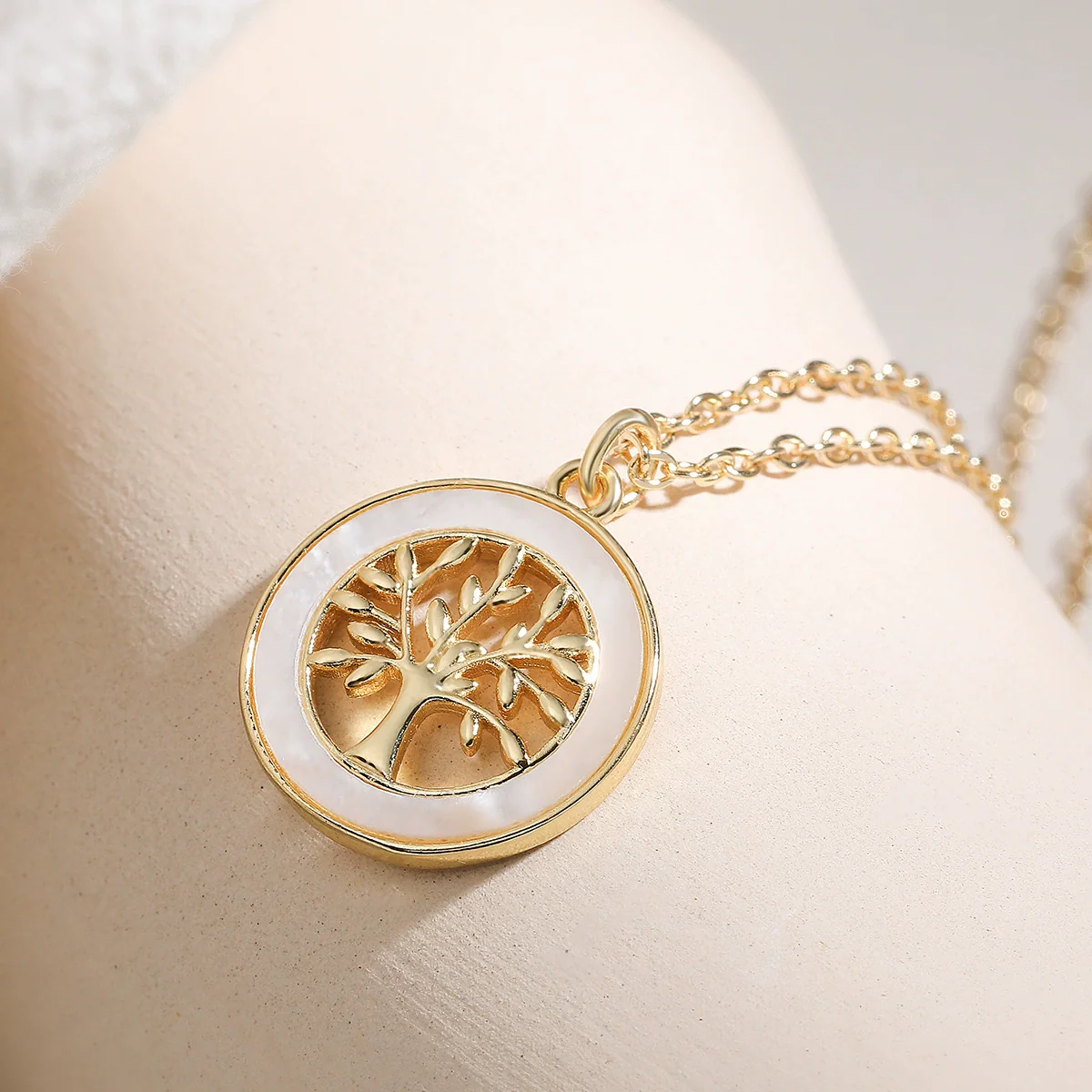 Women's Simple Geometric Tree Of Life Pendant Necklace With Copper Plated Real Gold And Zircon Shell - Image 2