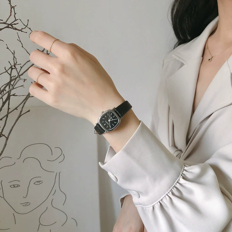 Women's Square Alloy Case Imitation Leather Strap Simple Retro Leisure Watch - Image 5