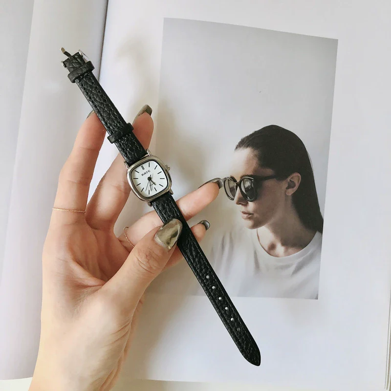 Women's Square Alloy Case Imitation Leather Strap Simple Retro Leisure Watch - Image 7