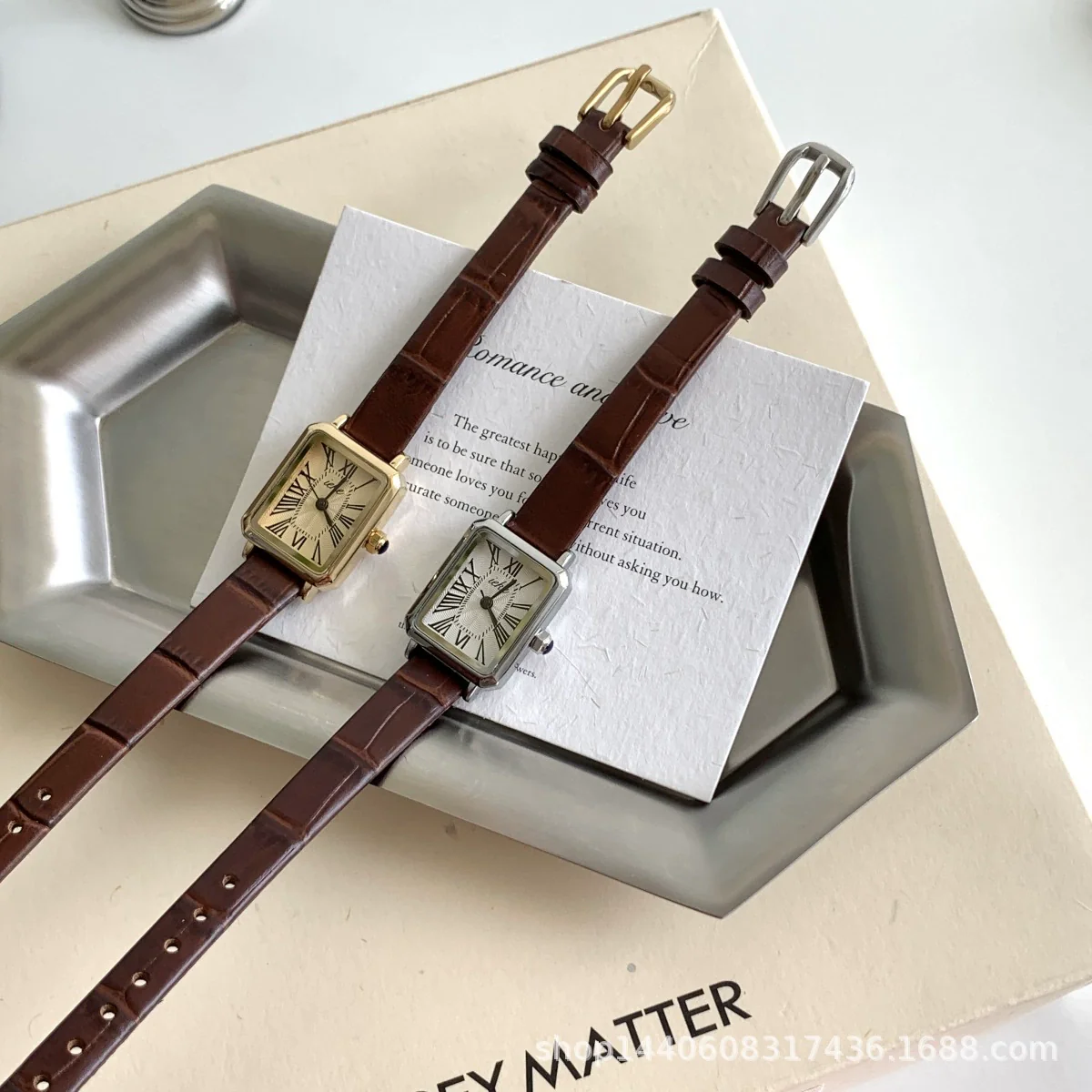 Women's Square Quartz Watch Alloy Case Ordinary Glass Mirror French Retro Middle Ancient Style - Image 2