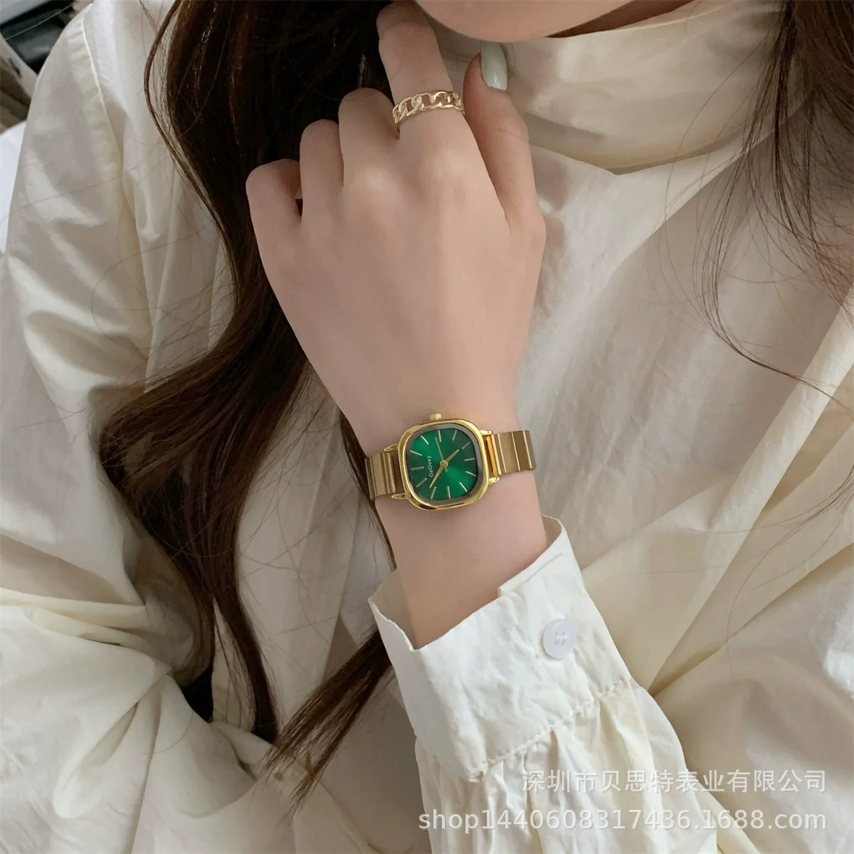 Women's Square Watch With Bamboo Strap And Alloy Case - Image 2