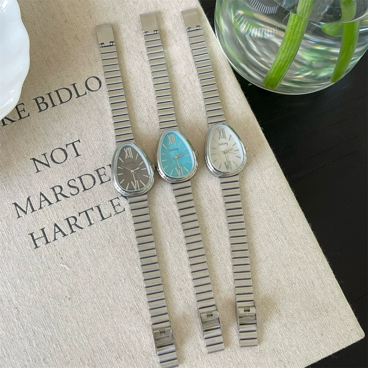 Women's Stainless Steel Alloy Band Oval Dial Medieval Style Snake Head Bamboo Band Watch - Image 2
