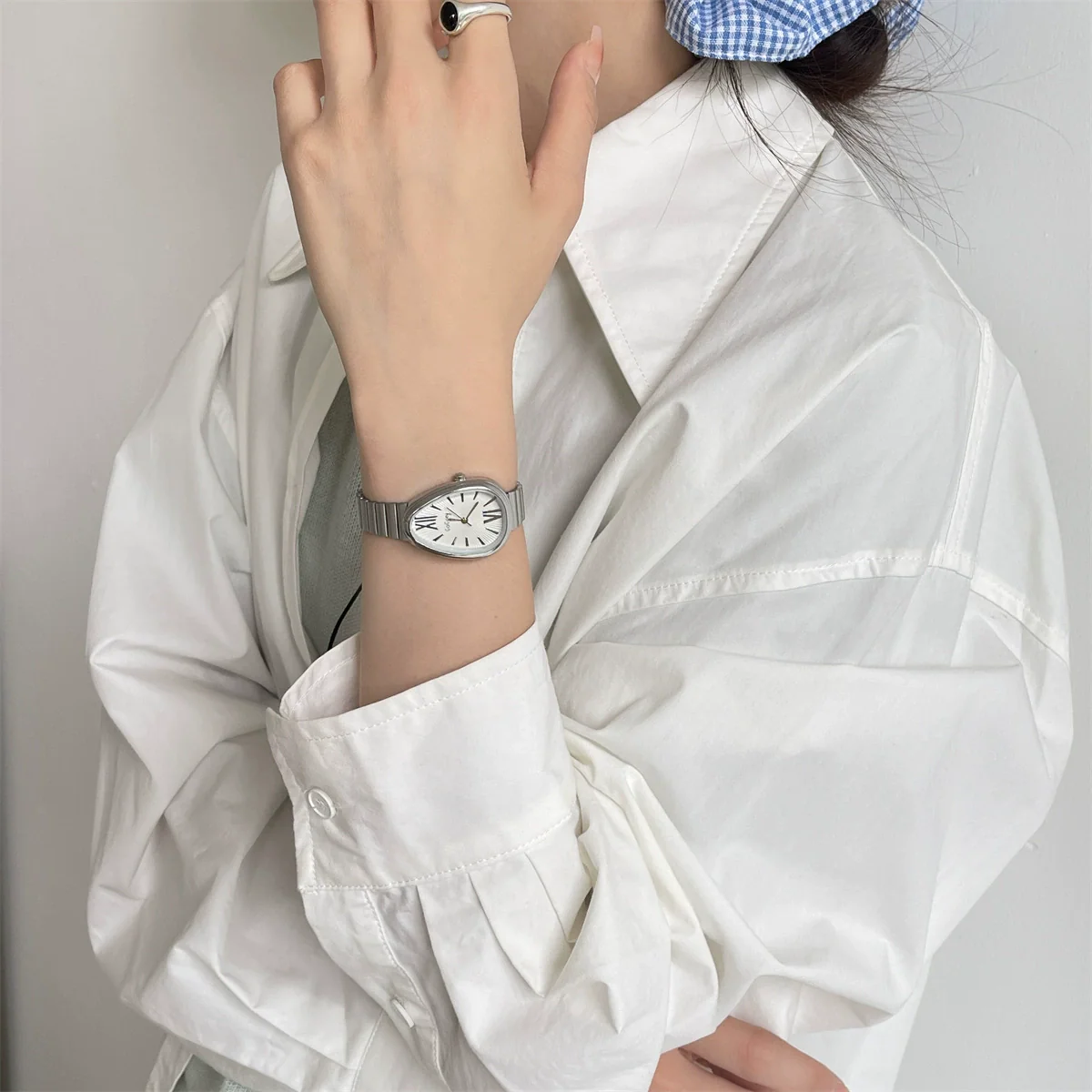 Women's Stainless Steel Alloy Band Oval Dial Medieval Style Snake Head Bamboo Band Watch - Image 3