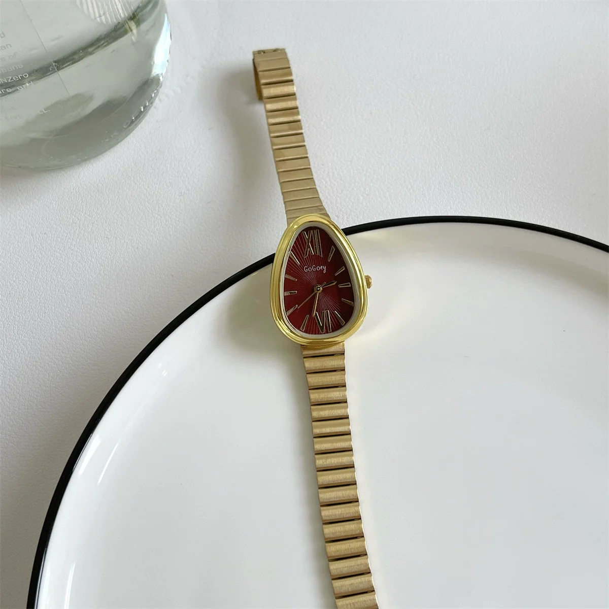 Women's Stainless Steel Alloy Band Oval Dial Medieval Style Snake Head Bamboo Band Watch - Image 7