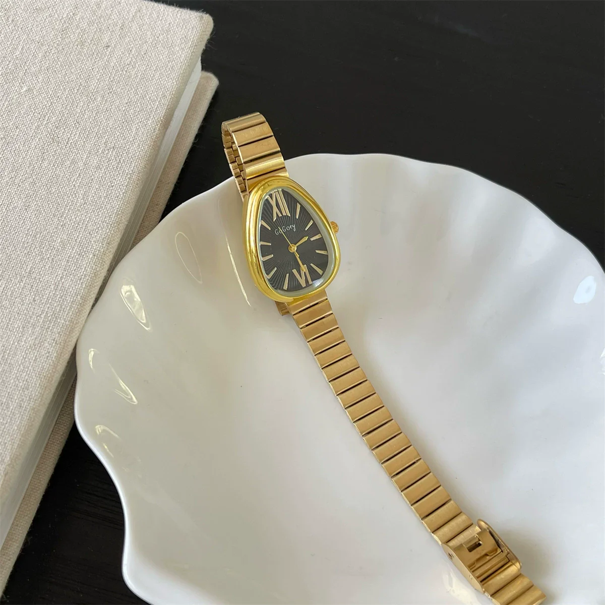 Women's Stainless Steel Alloy Band Oval Dial Medieval Style Snake Head Bamboo Band Watch - Image 8