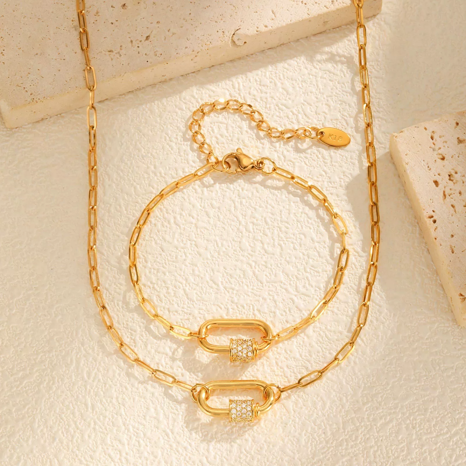 Women's Stainless Steel And Copper Geometric Pendant Necklace With Zircon And Electroplating Process