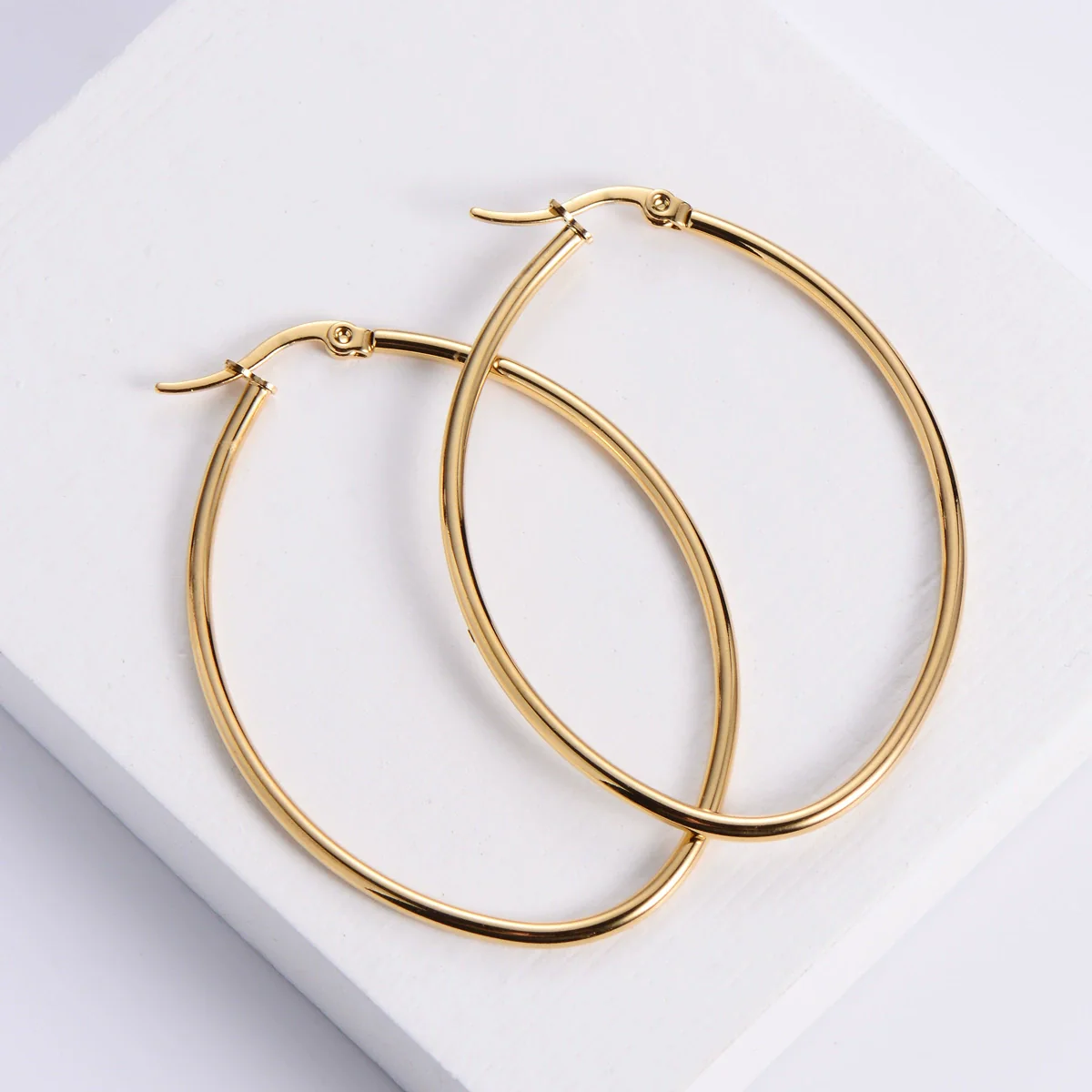 Women's 316L Stainless Steel Eggshaped And Heartshaped Electroplated Geometric Style Fashion Earrings - Image 6