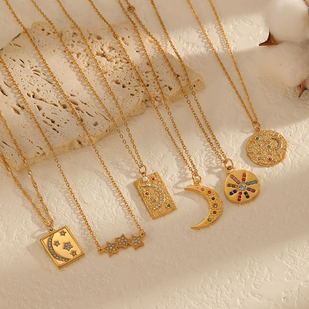 Women's Stainless Steel Star Pendant Necklace With Pvd Furnace Vacuum Real Gold Plating And Minimalist Style - Image 2