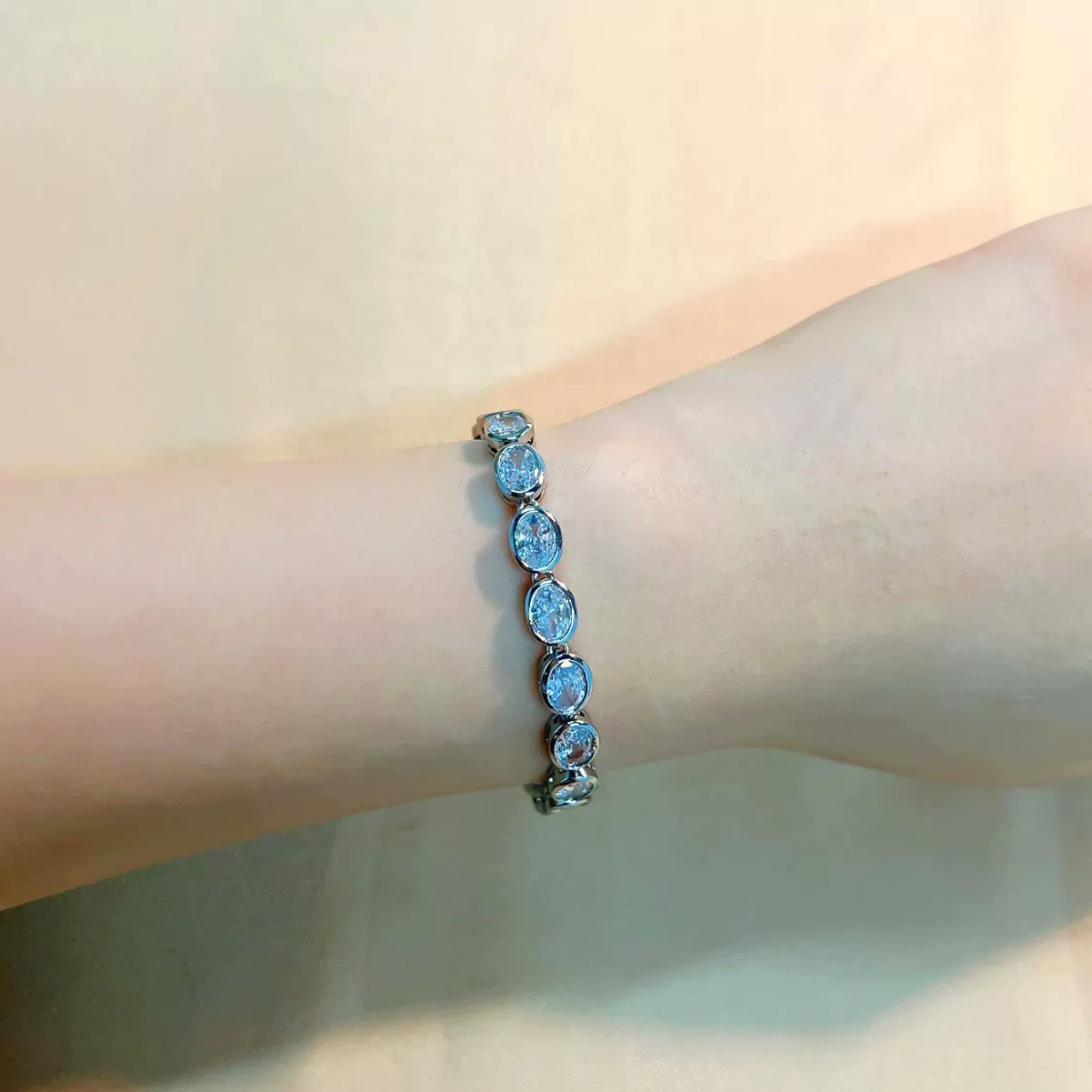 Women's Sterling Silver And Copper Heartshaped Zircon Inlaid Bracelet With Constellation And Leaves Pattern Fresh And Natural Style - Image 4