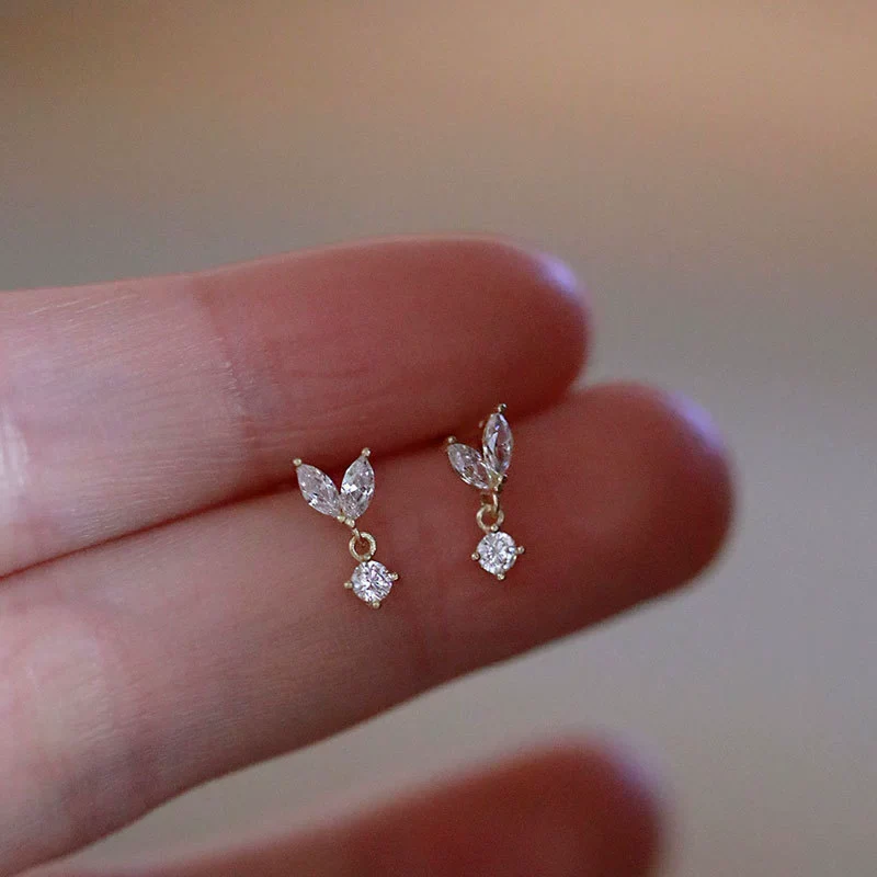 Women's Sterling Silver Leaf Light Luxury Earrings With Diamond Design